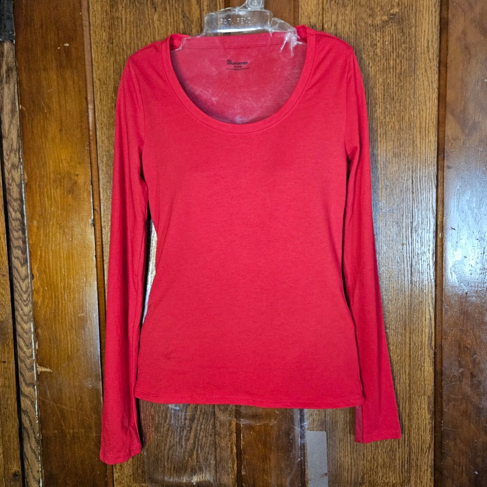 No Boundaries Long Sleeve Tee Womens XS Brilliant Red Scoop Neck Basic New